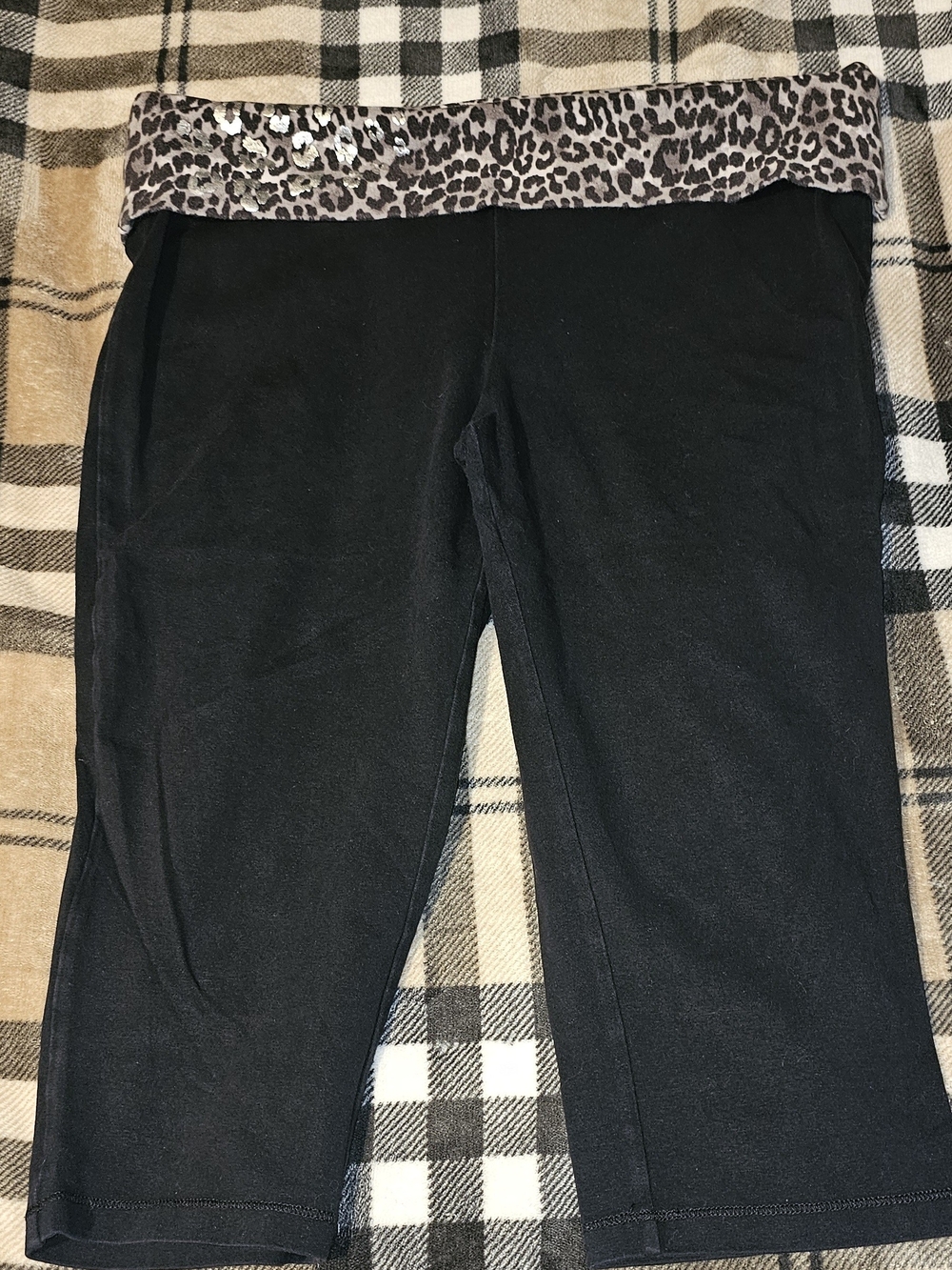 Jenni Black Capri Leggings with Leopard Print Fold-Over Waistband